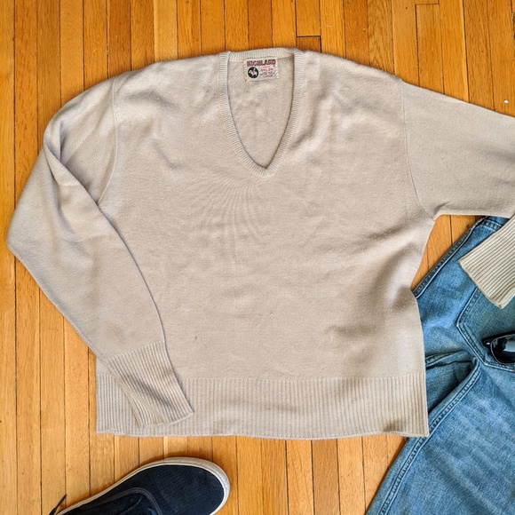 Vintage Highland Mills Sweater - Picture 2 of 3